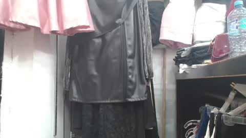 Snapshot of caroo0615 chatting on 11.28.25 caroo0615 online show from 11.28.25