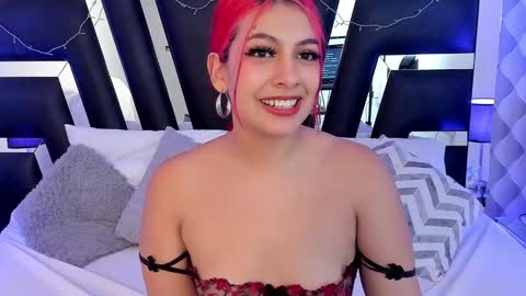 Caro Gmez  online show from 02.24.25