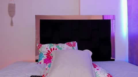 Caro  online show from 12.08.24