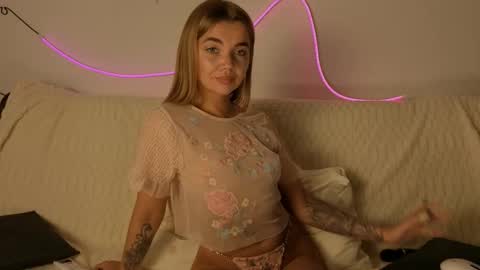 carriebradshawww online show from 10.10.25