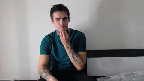 Snapshot of carter_reos chatting on 10.31.25 Carter online show from 10.31.25