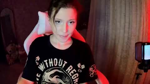 Snapshot of carysgs chatting on 12.03.25 carysgs online show from 12.03.25