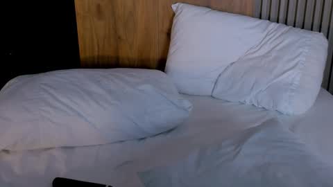 Casandra  online show from 01.15.25