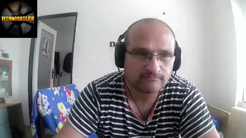 Snapshot of cascadacek chatting on 09.14.25 CASCADACEK online show from 09.14.25