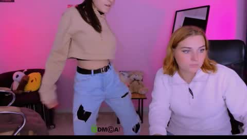 Snapshot of casey_meow_ chatting on 10.05.25 casey_meow_ online show from 10.05.25