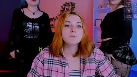 casey_meow_ online show from 04.12.26