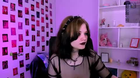 casey_meow_ online show from 07.31.26