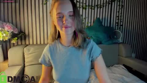 Snapshot of casey_sweeet chatting on 12.02.25 Casey sweeet online show from 12.02.25