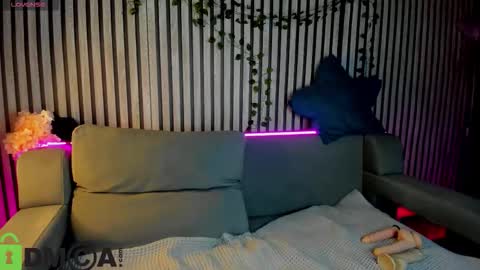 Casey sweeet online show from 12.22.25