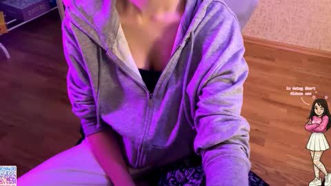Snapshot of caseydoesntknow chatting on 10.24.25 caseydoesntknow online show from 10.24.25