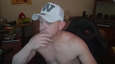 Snapshot of cashalphamale chatting on 09.11.25 Cash Alpha Male online show from 09.11.25