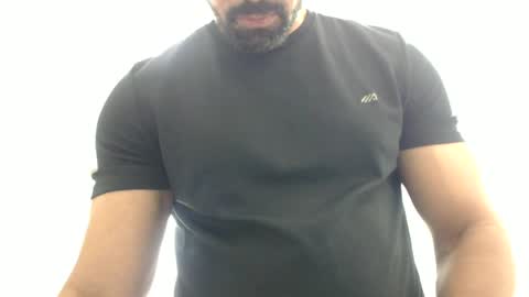 Snapshot of cashmastermuscle77 chatting on 06.28.26 cashmastermuscle77 online show from 06.28.26