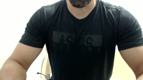 Snapshot of cashmastermuscle77 chatting on 07.05.26 cashmastermuscle77 online show from 07.05.26