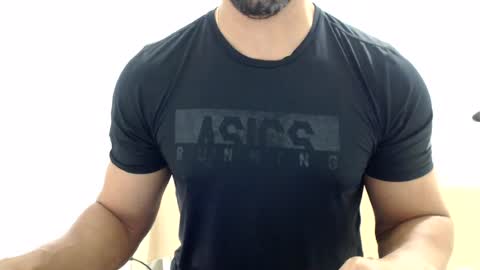 Snapshot of cashmastermuscle77 chatting on 08.02.26 cashmastermuscle77 online show from 08.02.26