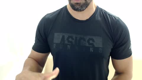 Snapshot of cashmastermuscle77 chatting on 08.03.26 cashmastermuscle77 online show from 08.03.26