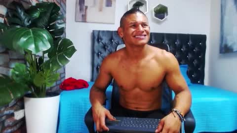 Casike online show from 12.15.25