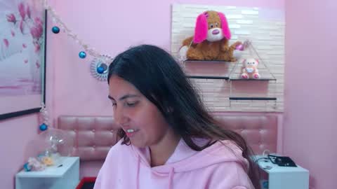 Snapshot of cassandra_ruizz chatting on 01.07.26 573215024606 online show from 01.07.26