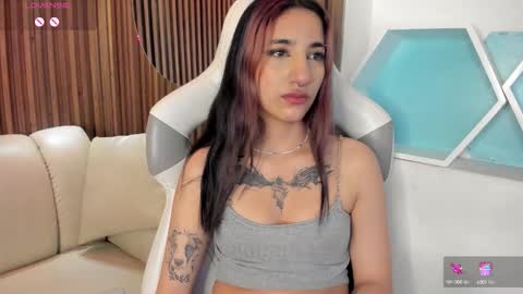 Snapshot of cassidy_evans chatting on 09.13.25 cassidy_evans online show from 09.13.25