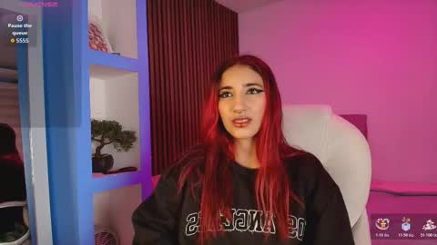 Snapshot of cassidy_evans chatting on 11.22.25 cassidy_evans online show from 11.22.25