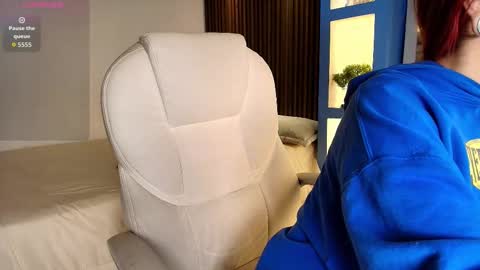 Snapshot of cassidy_evans chatting on 12.03.25 cassidy_evans online show from 12.03.25