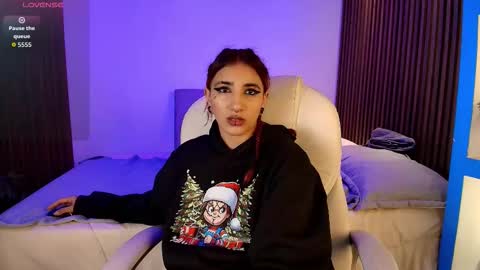 Snapshot of cassidy_evans chatting on 12.05.25 cassidy_evans online show from 12.05.25