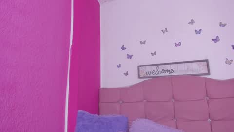 Cassie Jones online show from 01.05.25