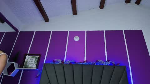 Cassie Jones online show from 02.02.25