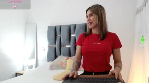 Susana independent model online show from 12.22.25