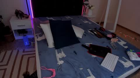 Cassie online show from 01.10.25