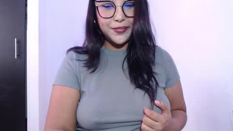 --------Independent model online show from 02.10.26