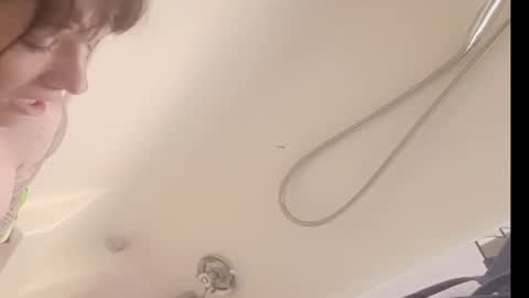 Snapshot of cassiemichelle chatting on 09.19.25 Cassiemichelle online show from 09.19.25