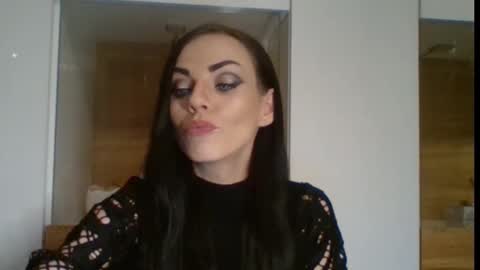 Cassie online show from 12.20.25