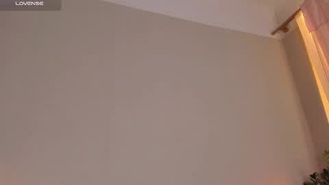  cassandra  online show from 11.21.25