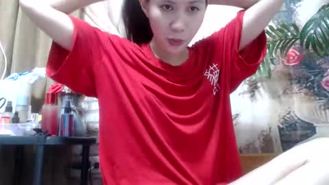 Snapshot of cassydeluxe chatting on 11.10.25 Cassy online show from 11.10.25