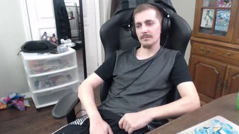 Snapshot of casuallycorrupt chatting on 10.20.25 casuallycorrupt online show from 10.20.25