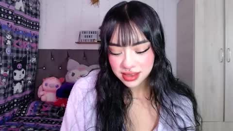 Snapshot of cat_mila_ chatting on 10.01.25 Mila online show from 10.01.25