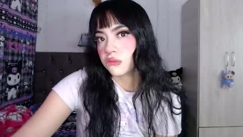 Snapshot of cat_mila_ chatting on 01.08.26 Mila online show from 01.08.26