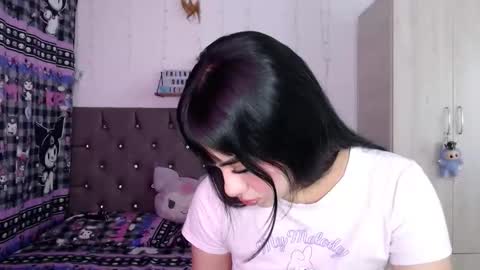 Snapshot of cat_mila_ chatting on 02.11.26 Mila online show from 02.11.26