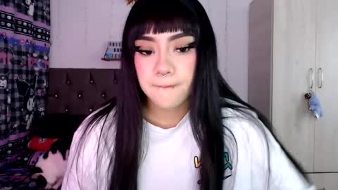 Snapshot of cat_mila_ chatting on 03.25.26 Mila online show from 03.25.26