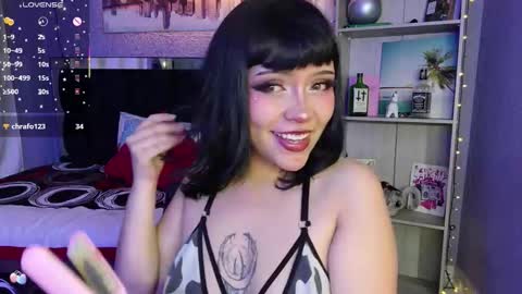 Snapshot of cat_terra chatting on 10.10.25 Terra online show from 10.10.25