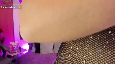 Cata green model independient online show from 11.10.25