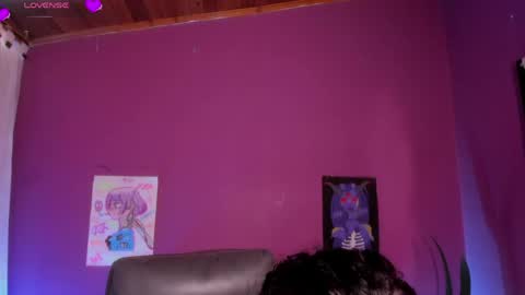 Cata green model independient online show from 03.20.26