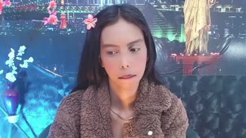 Queen Catalella online show from 07.17.26