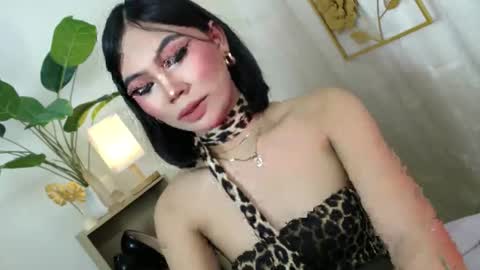 Snapshot of catalenax chatting on 09.14.25 CatalenaX online show from 09.14.25