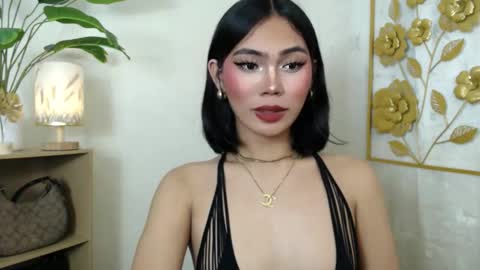 Snapshot of catalenax chatting on 09.28.25 CatalenaX online show from 09.28.25