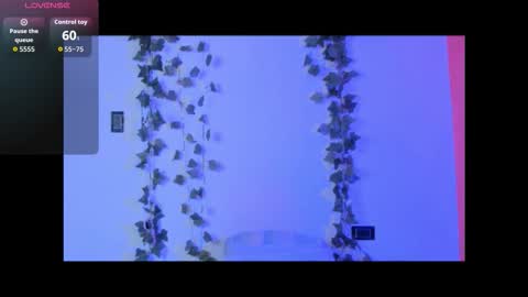 Snapshot of cataleya19__ chatting on 12.23.25 cataleya19__ online show from 12.23.25