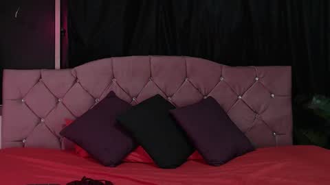 Cata Prins  online show from 09.19.25