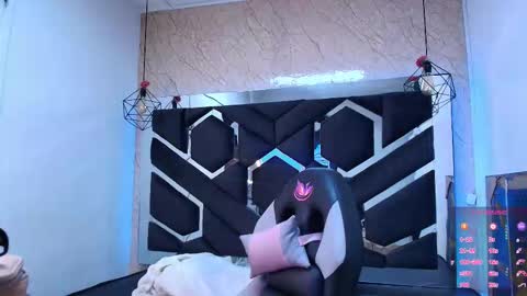 Cataleya online show from 11.06.25