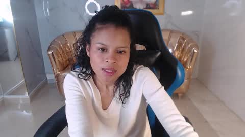 Catalina  online show from 12.19.25