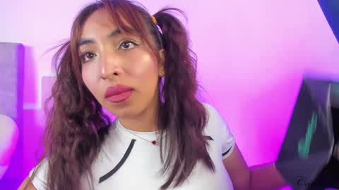 Cata  Monday- Saturday   On line at 0100pm-0700pm online show from 01.05.25